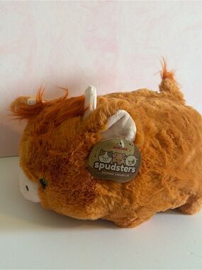 BNWT Aurora spudsters highland cow plush